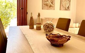Sea Rocks House